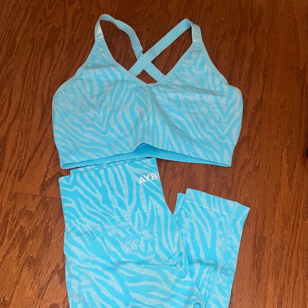 AYBL Blue Zebra Print Leggings and Bra Set
